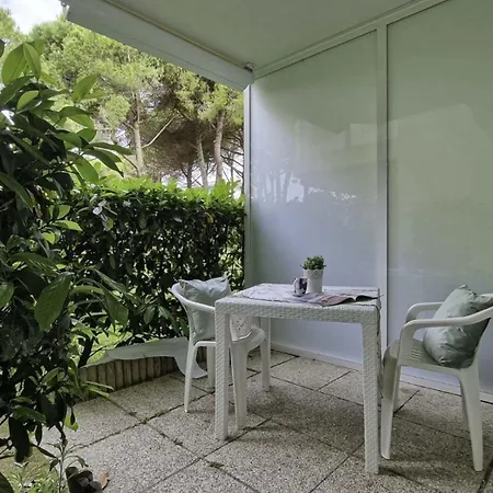 Cozy Flat In A With 3 Pools Бибионе