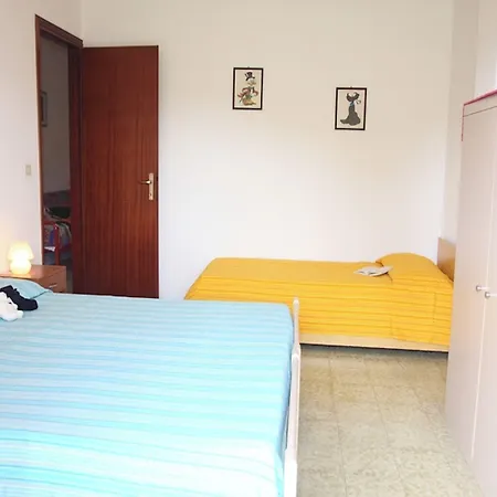 Cozy Flat In A With 3 Pools Бибионе